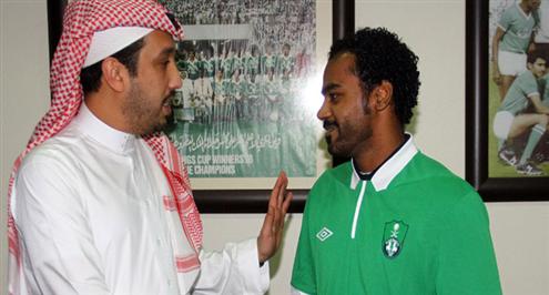 رسمياً .. ماجد عسيري أهلاوي لثلاث سنوات